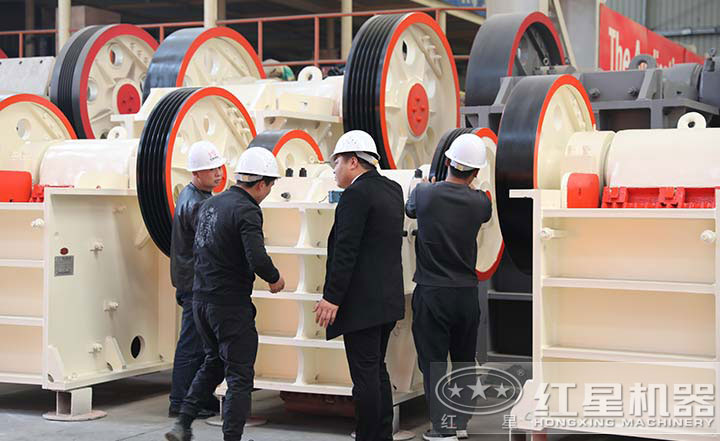 用戶來廠考察，多種設(shè)備型號讓用戶眼見為實